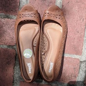 EUC Capelli New York Perforated Peep Toe Wedges